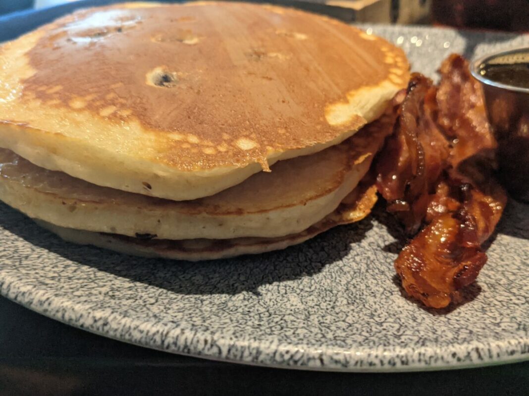 Disney Ale and Compass Breakfast Review Green Vacation Deals